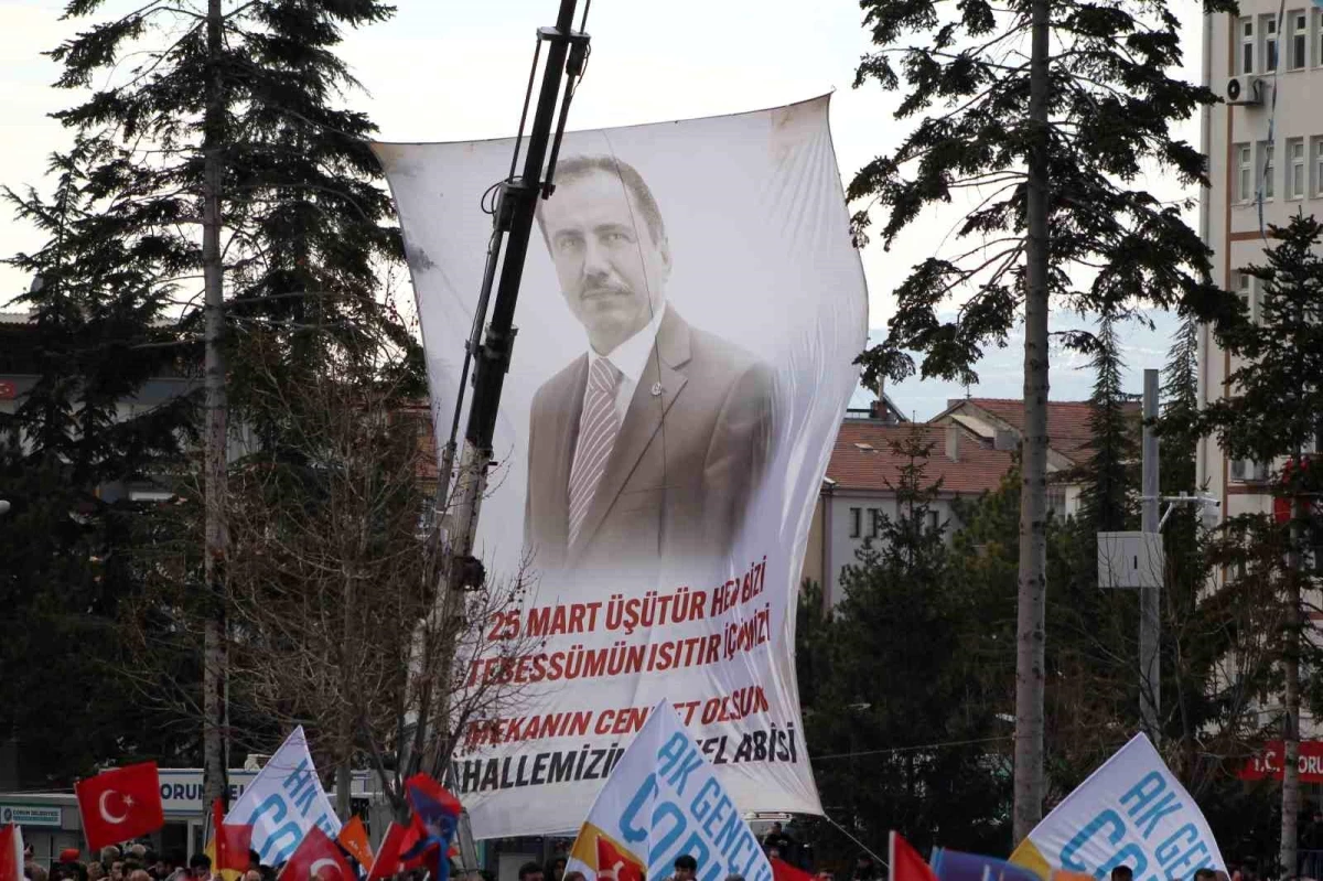 Çorum\'da düzenlenecek mitingde Muhsin Yazıcıoğlu dev pankartla anıldı