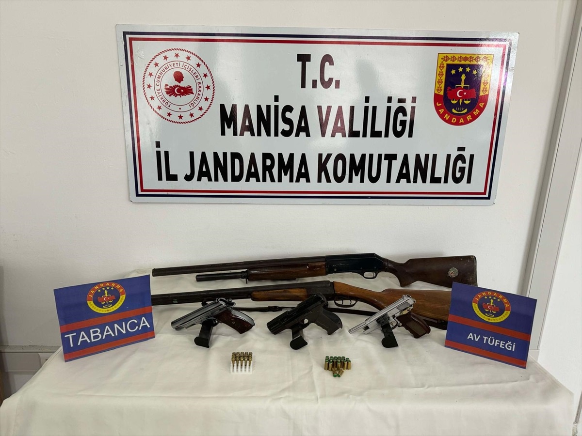 Salihli\'de Ruhsatsız Silah Operasyonu: 2 Kişi Hakkında Adli İşlem Başlatıldı