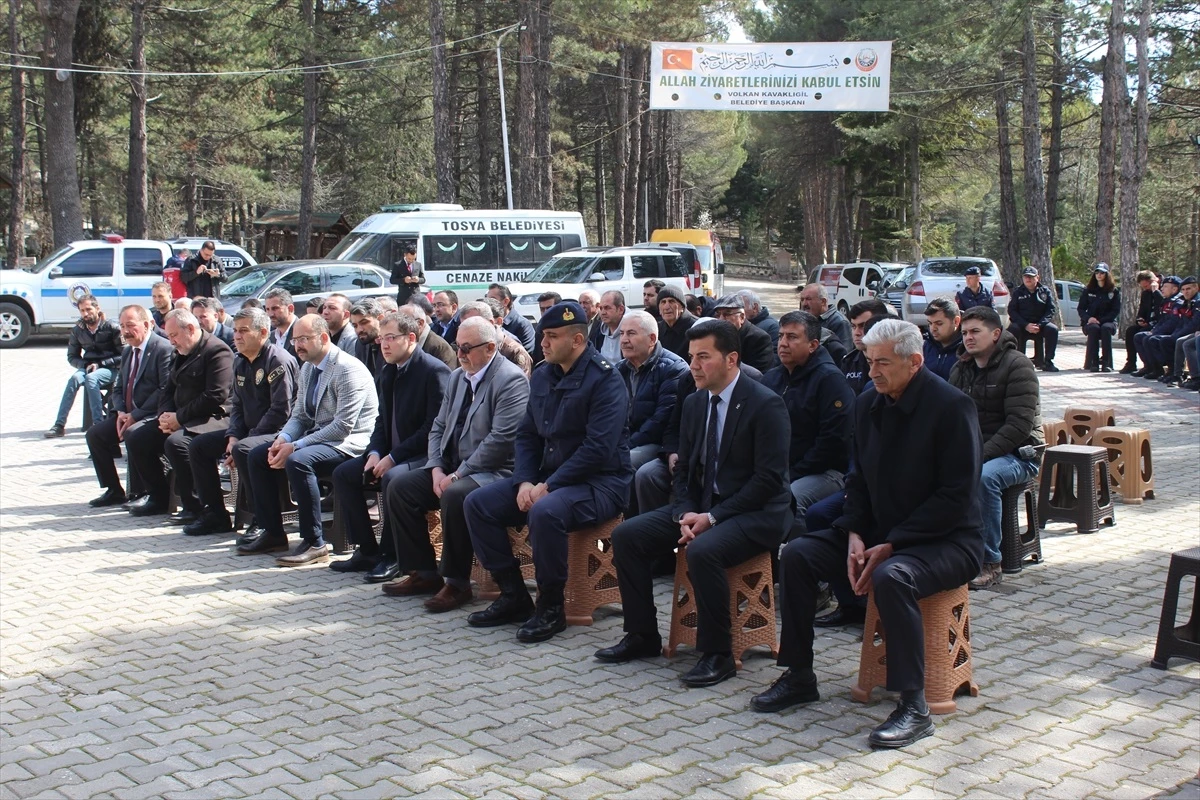 Şehit Hava Pilot Teğmen Yavuz Eracar, Tosya\'da anıldı