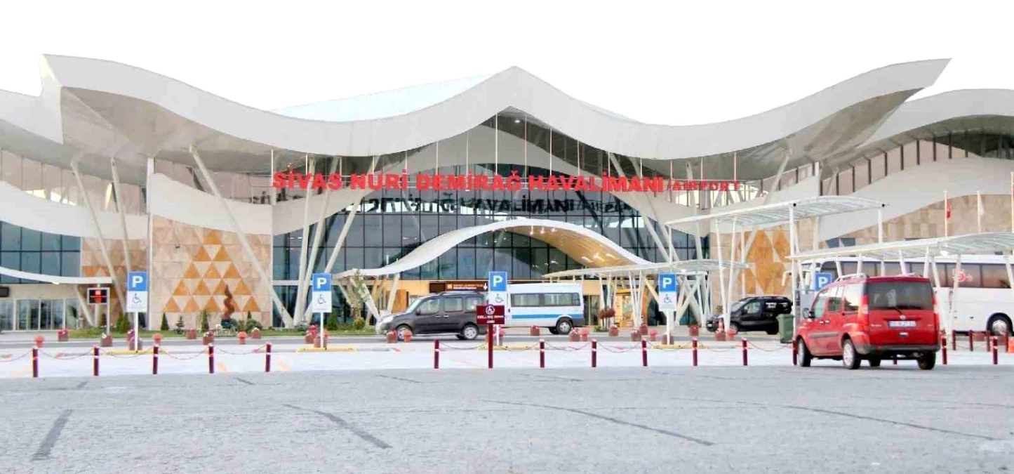 Sivas Nuri Demirağ Havalimanı Şubat Ayında 35 Bin 131 Yolcuya Hizmet Verdi