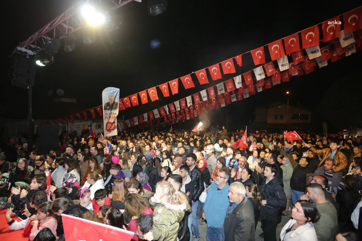 Turgutlu Belediye Başkanı Çetin Akın, Ergenekon Mahallesi\'nde vatandaşlarla buluştu