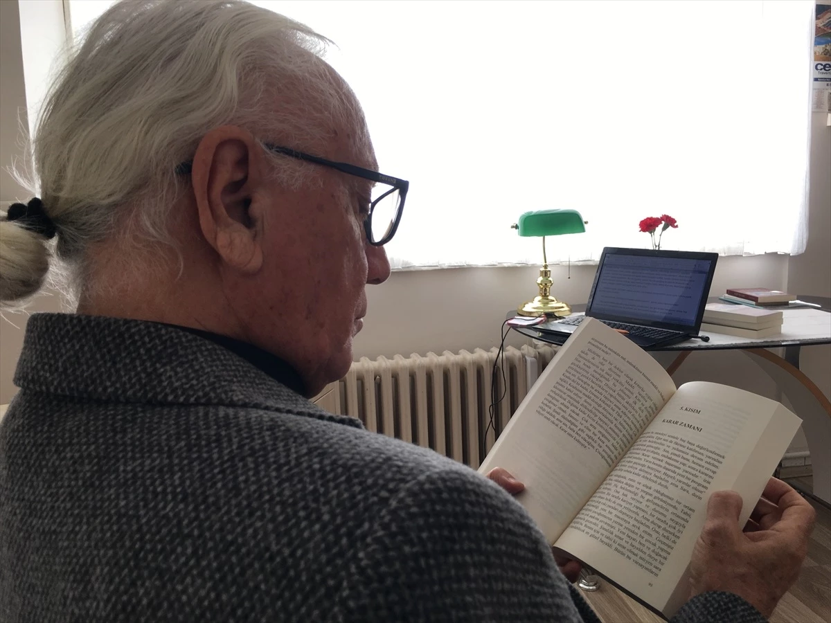 77 Yaşındaki Ercan Birdal, Huzurevinde İki Kitap Yazdı