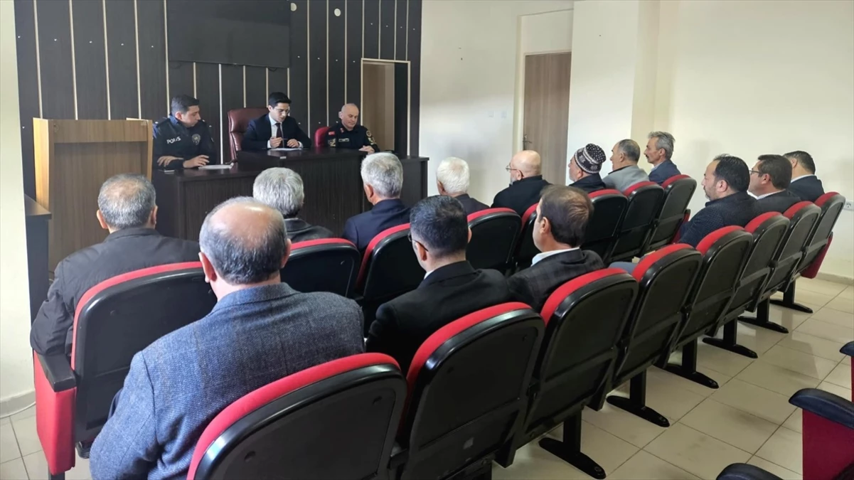 Sivas Akıncılar\'da Seçim Güvenliği Toplantısı Gerçekleştirildi