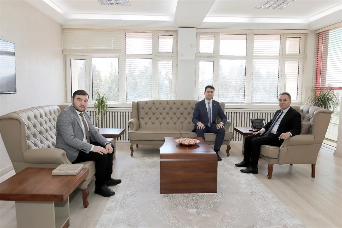 Azerbaycan Milletvekili Nagif Hamzayev, TOGÜ Rektörü Prof. Dr. Fatih Yılmaz\'ı ziyaret etti