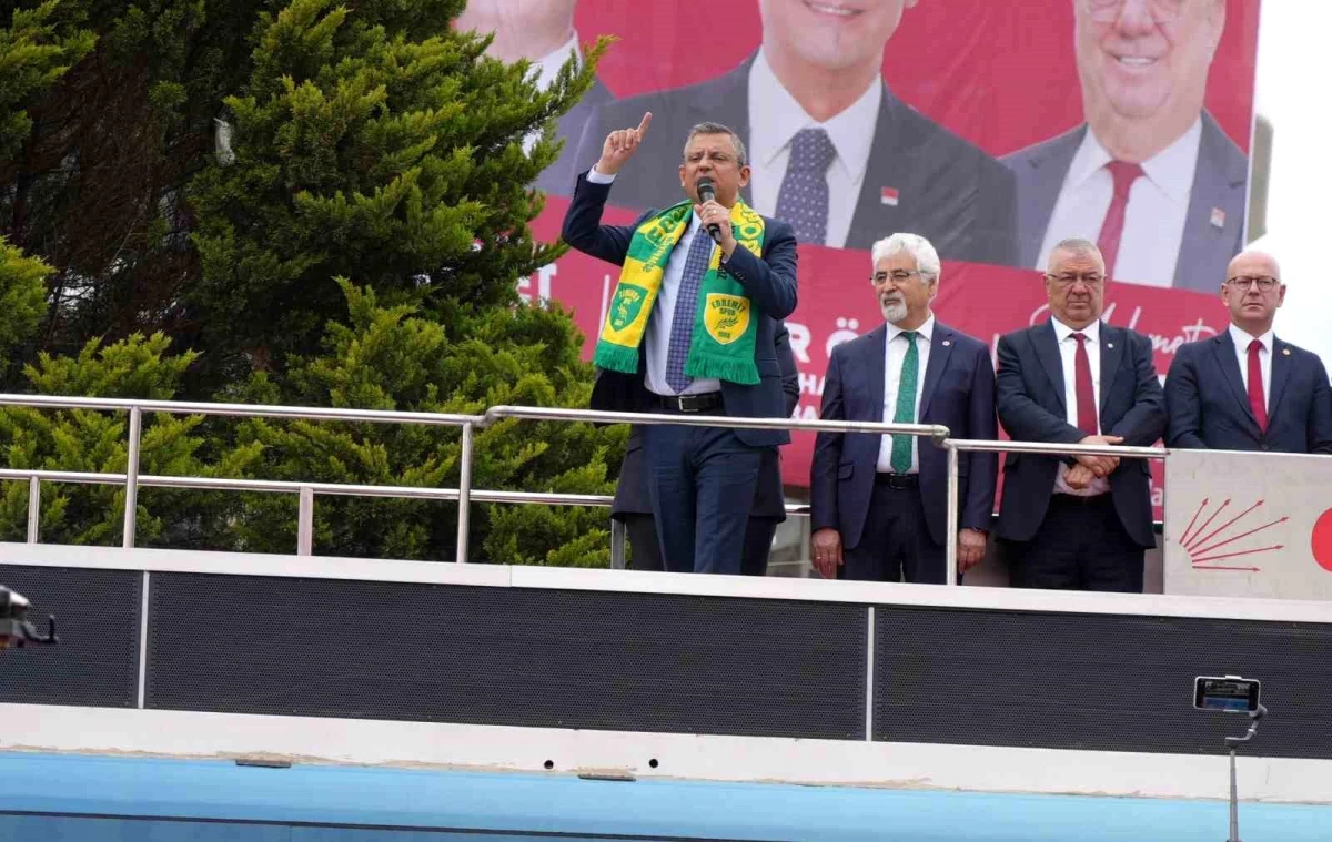 CHP Genel Başkanı Özgür Özel, Balıkesir\'de destek istedi