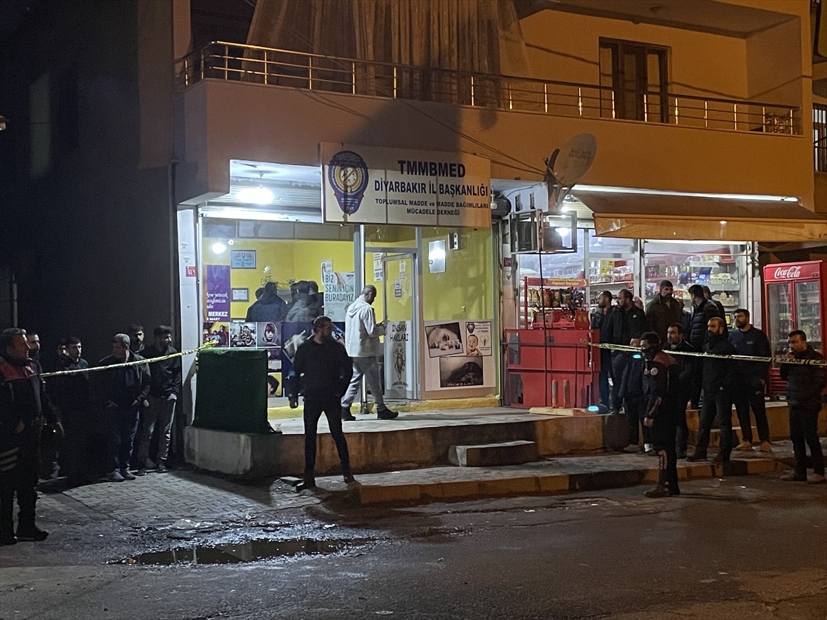 Diyarbakır\'da silahlı kavga: 1 yaralı