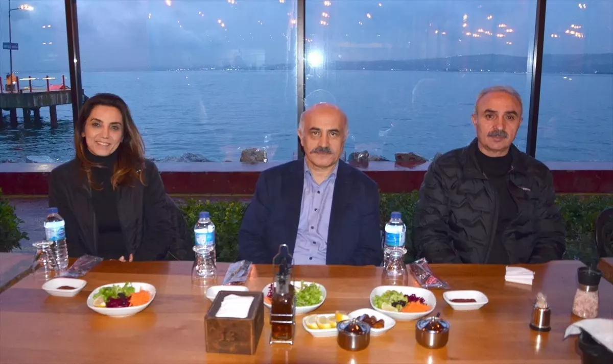 Karamürsel Kaymakamı, yetim ve öksüz çocuklarla iftar yaptı