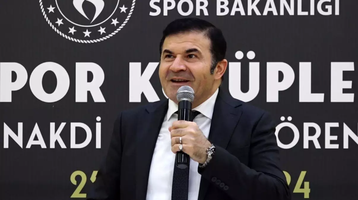 Kırklareli\'nde Amatör Spor Kulüplerine 7 Milyon Nakdi Yardım Yapıldı