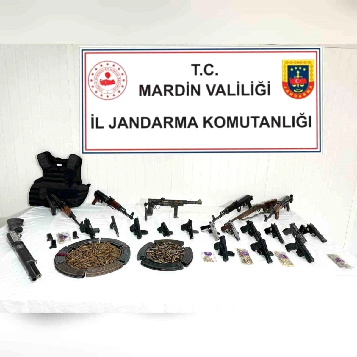 Mardin\'de silah kaçakçılığı operasyonunda 8 kişi tutuklandı