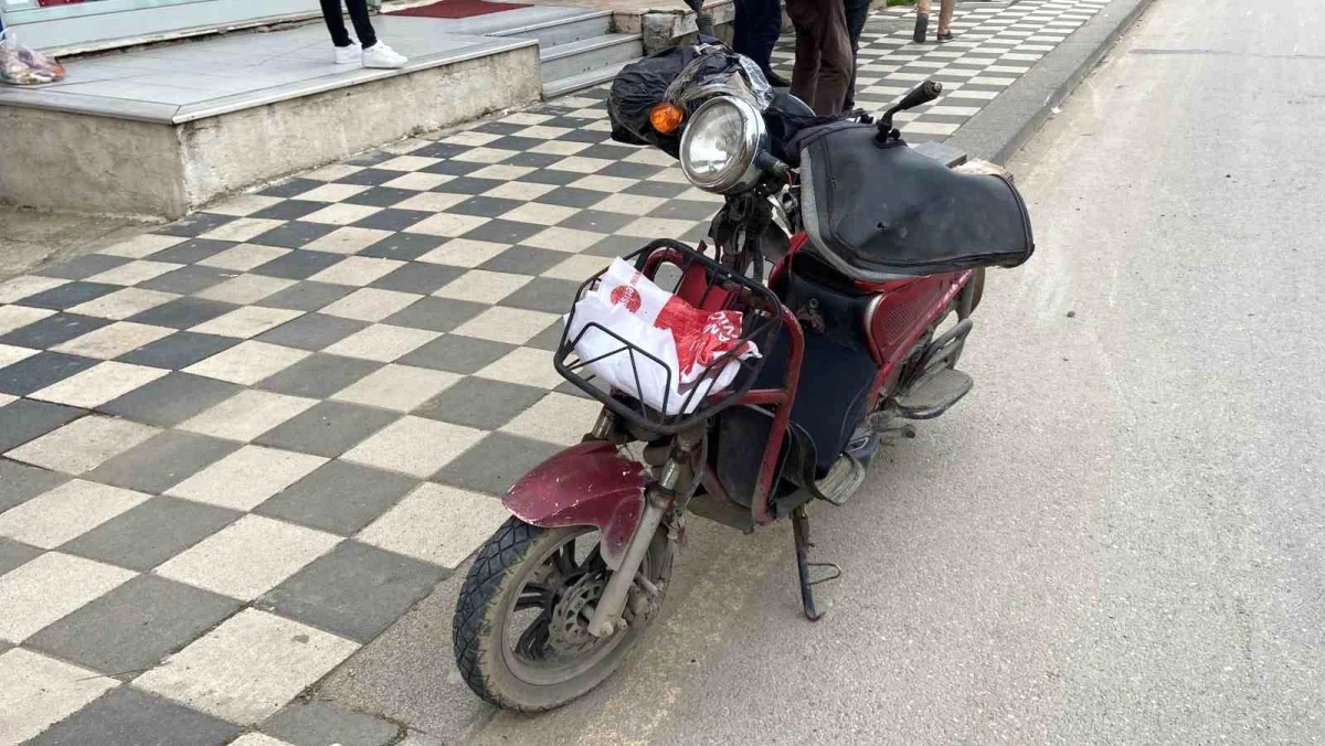 Darıca\'da sürat motosikleti ile elektrikli motosiklet çarpıştı: 2 yaralı