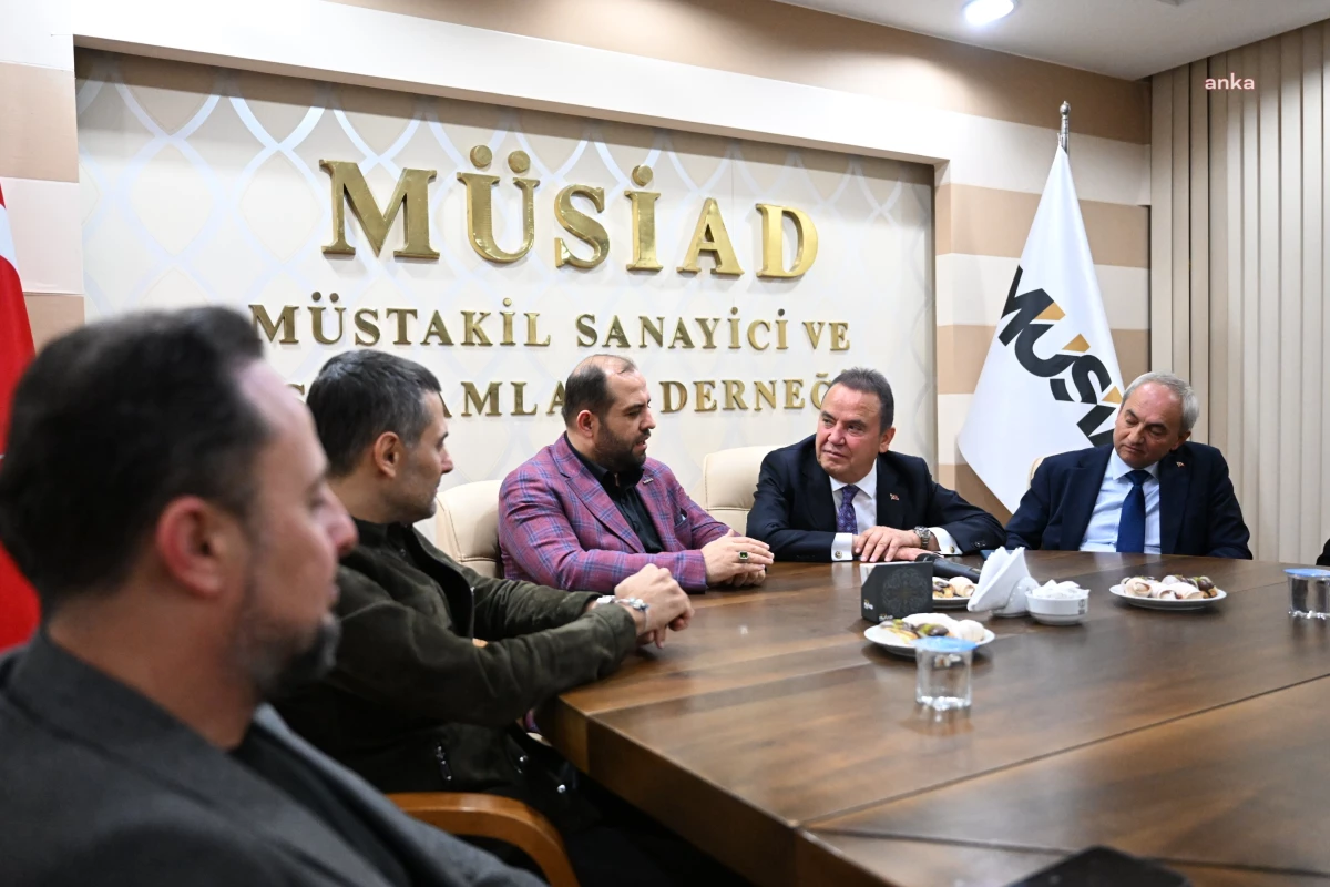 Antalya Büyükşehir Belediye Başkanı Muhittin Böcek, MÜSİAD ile İş Birliği İçinde