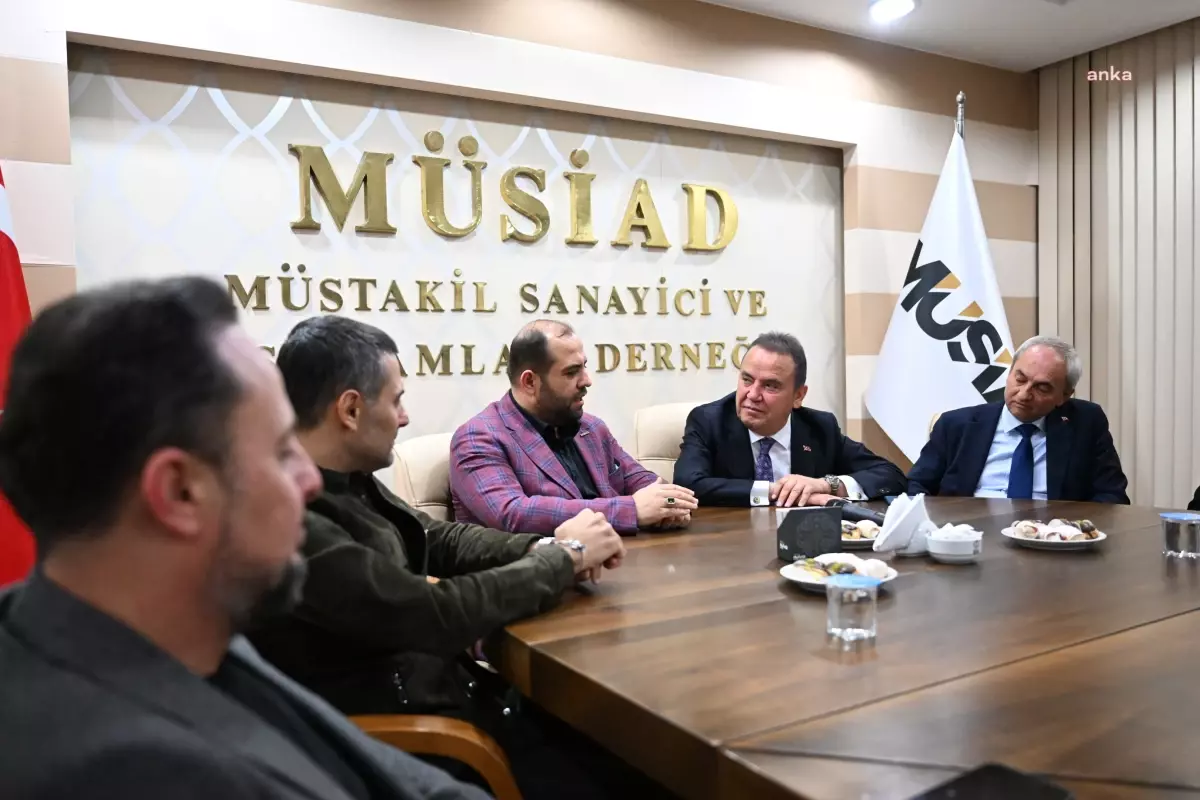 Antalya Büyükşehir Belediye Başkanı Muhittin Böcek, MÜSİAD ile İş Birliği İçinde