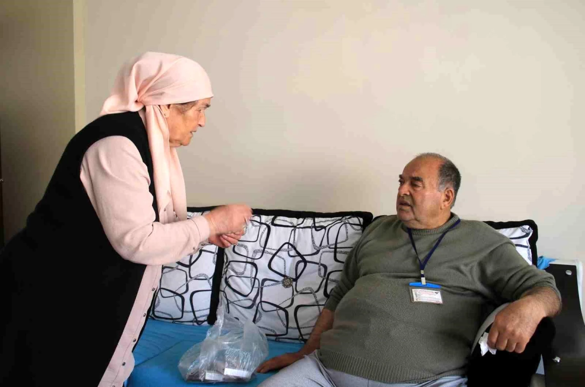 Mersin\'de Otobüste Darp Edilen Engelli Yaşlı Çift İtiraz Edecek