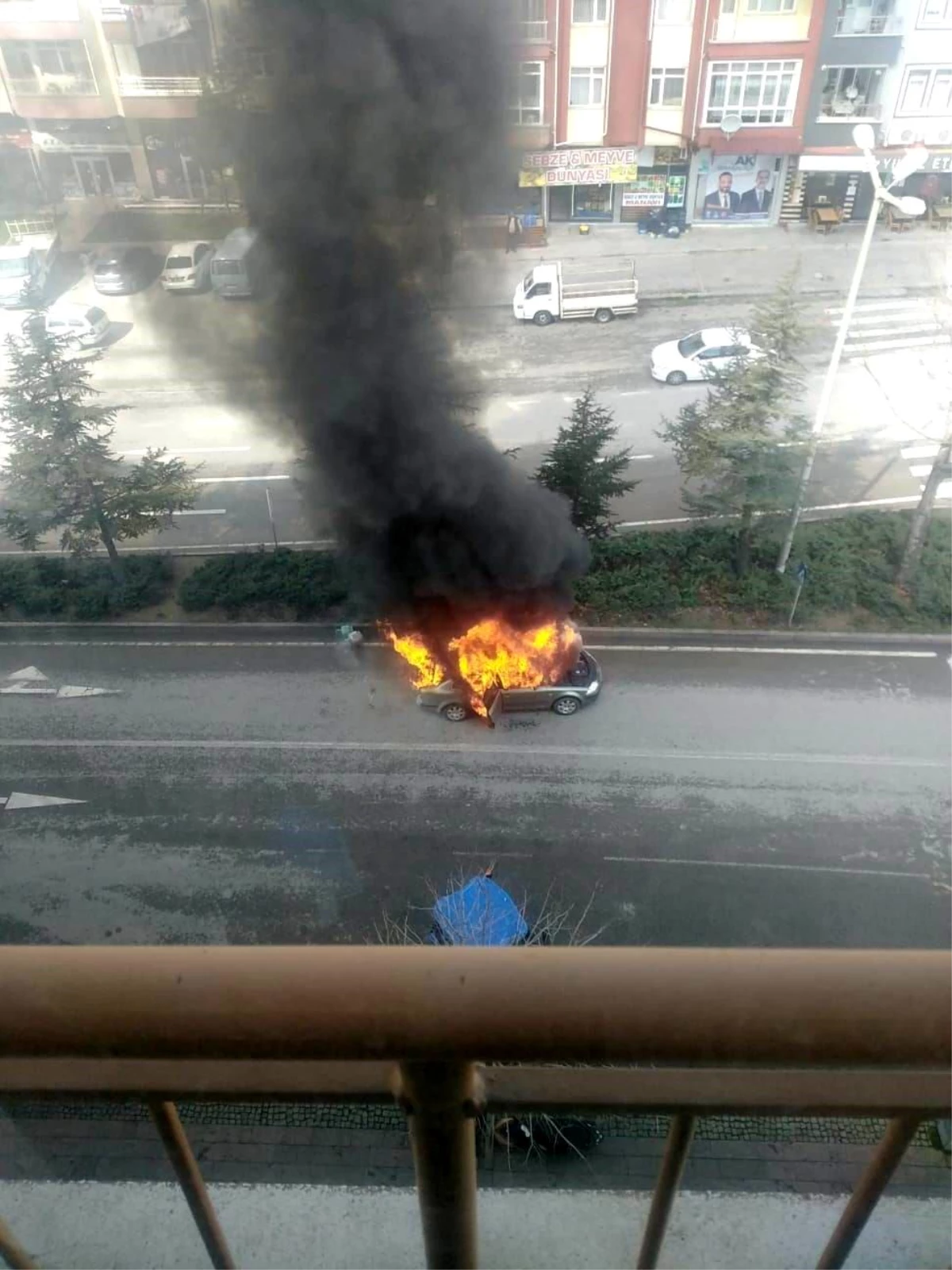 Konya\'da LPG\'li Otomobil Alev Alev Yandı
