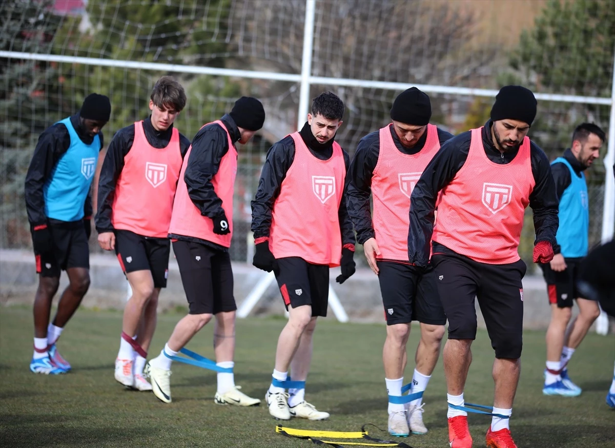 EMS Yapı Sivasspor, VavaCars Fatih Karagümrük maçı için hazırlıklarını sürdürüyor