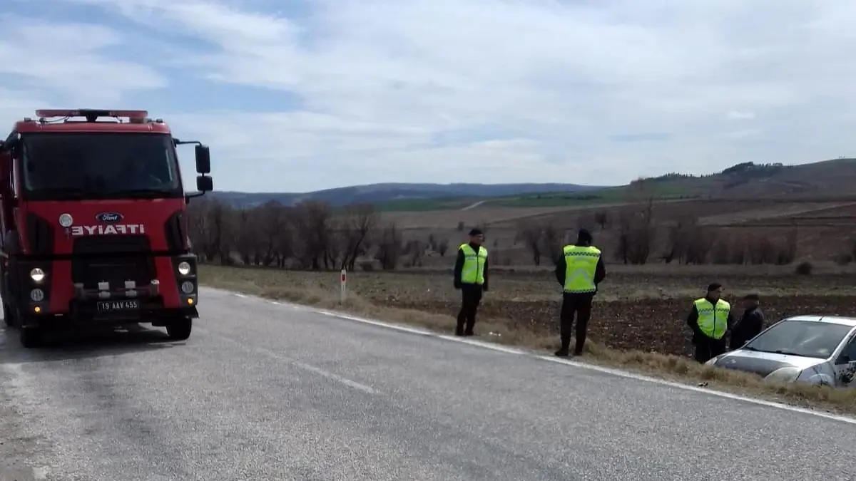 Çorum Alaca\'da Otomobil Takla Attı, Sürücü Yara Almadan Kurtuldu