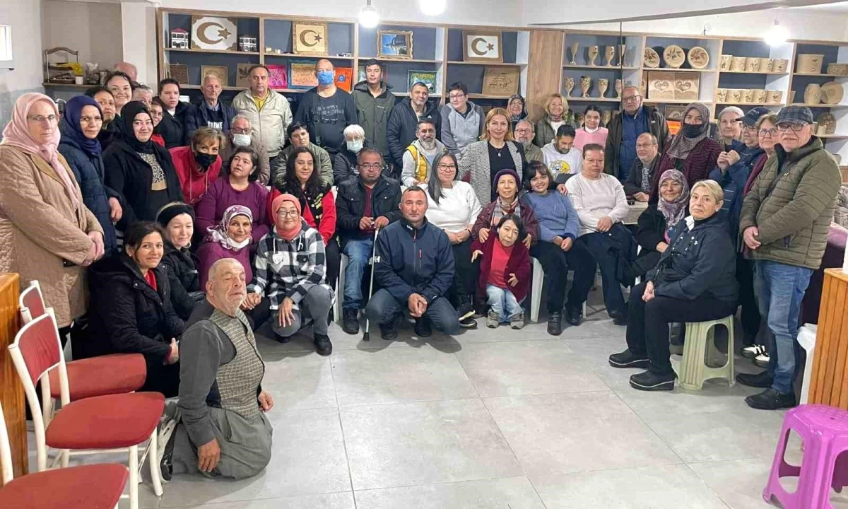 Balıkesir Ayvalık\'ta Engelliler Derneği Genel Kurul Toplantısı Yapıldı