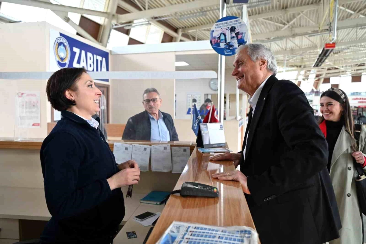 Bilecik Belediye Başkanı Mehmet Talat Bakkalcıoğlu, Bozüyük Belediyesi Otobüs Terminali esnafını ziyaret etti