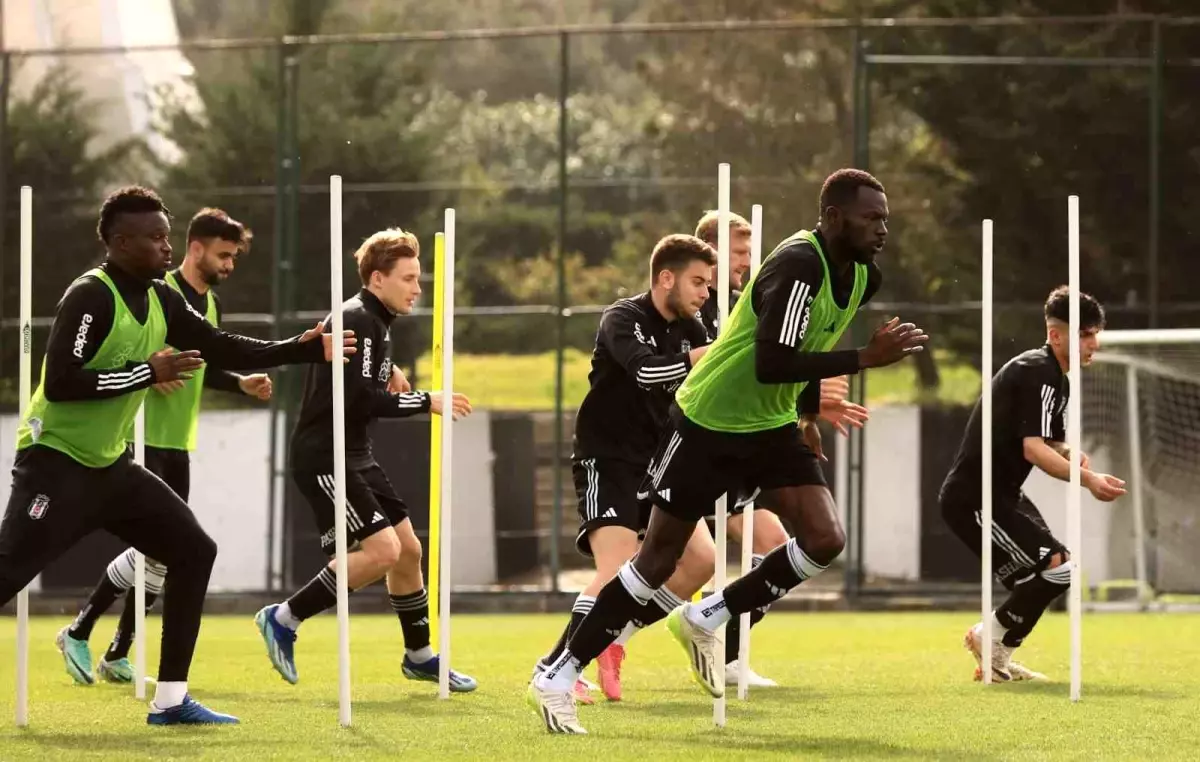 Beşiktaş, RAMS Başakşehir maçı için hazırlıklarını sürdürdü