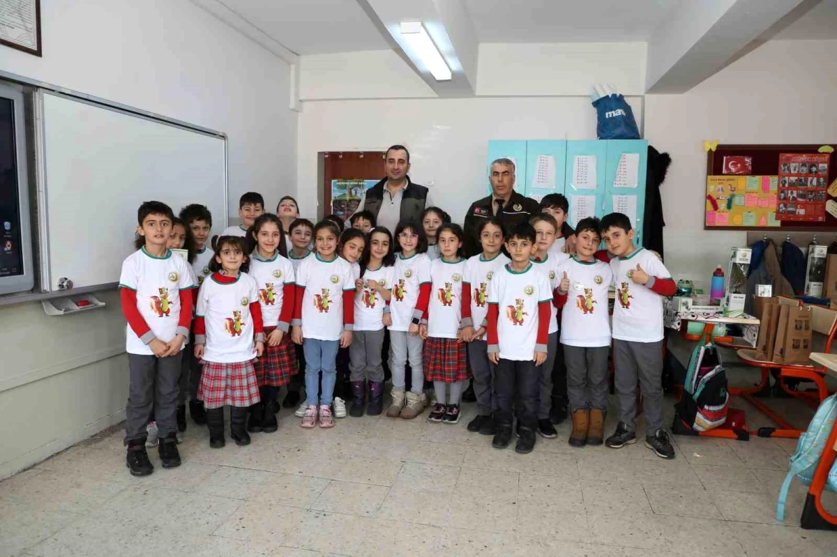 Erzurum Orman Bölge Müdürlüğü, çocuklara orman bilinci ve ağaç sevgisini anlattı