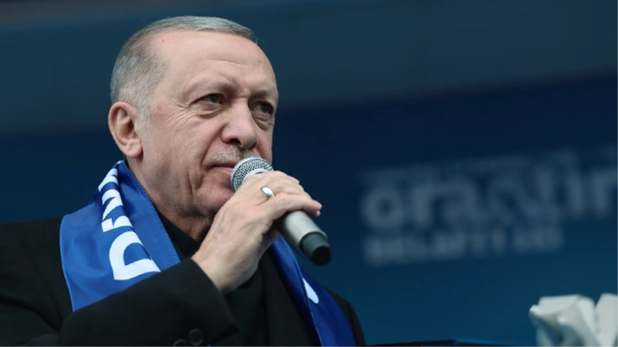 Cumhurbaşkanı Erdoğan: Kürt kardeşlerimizin iradeleri üzerindeki ipotekleri parçalayıp atmasını bekliyoruz