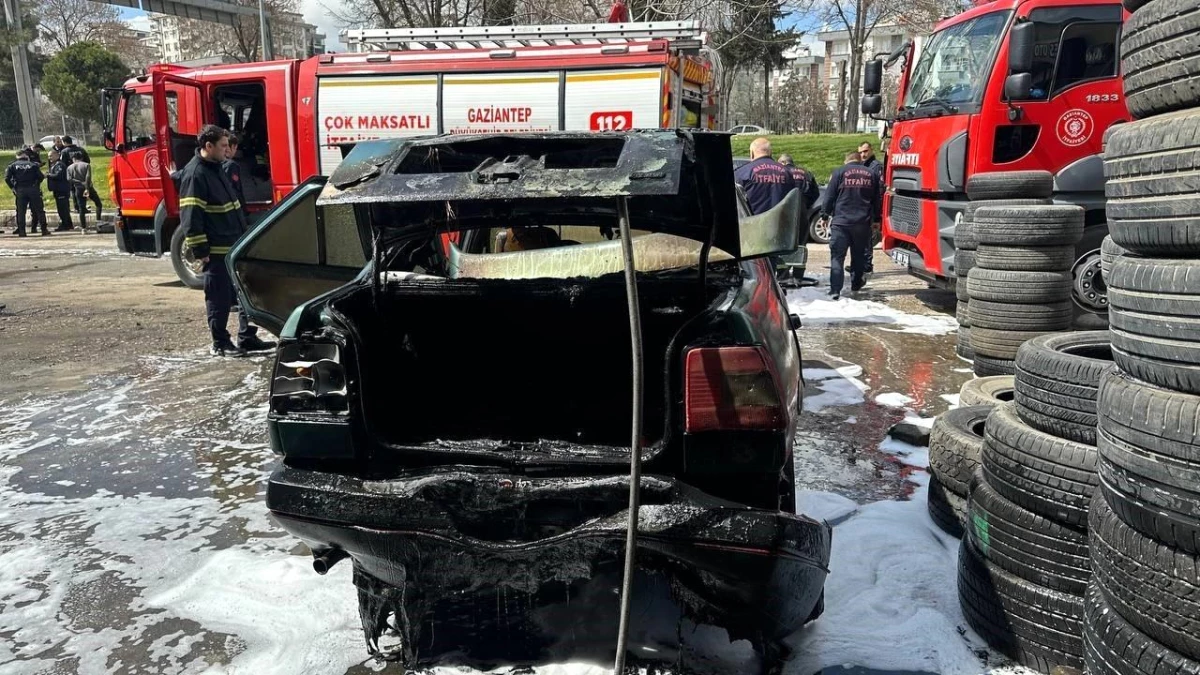 Gaziantep\'te LPG tüpü patlayan otomobilin güvenlik kamerası görüntüleri ortaya çıktı