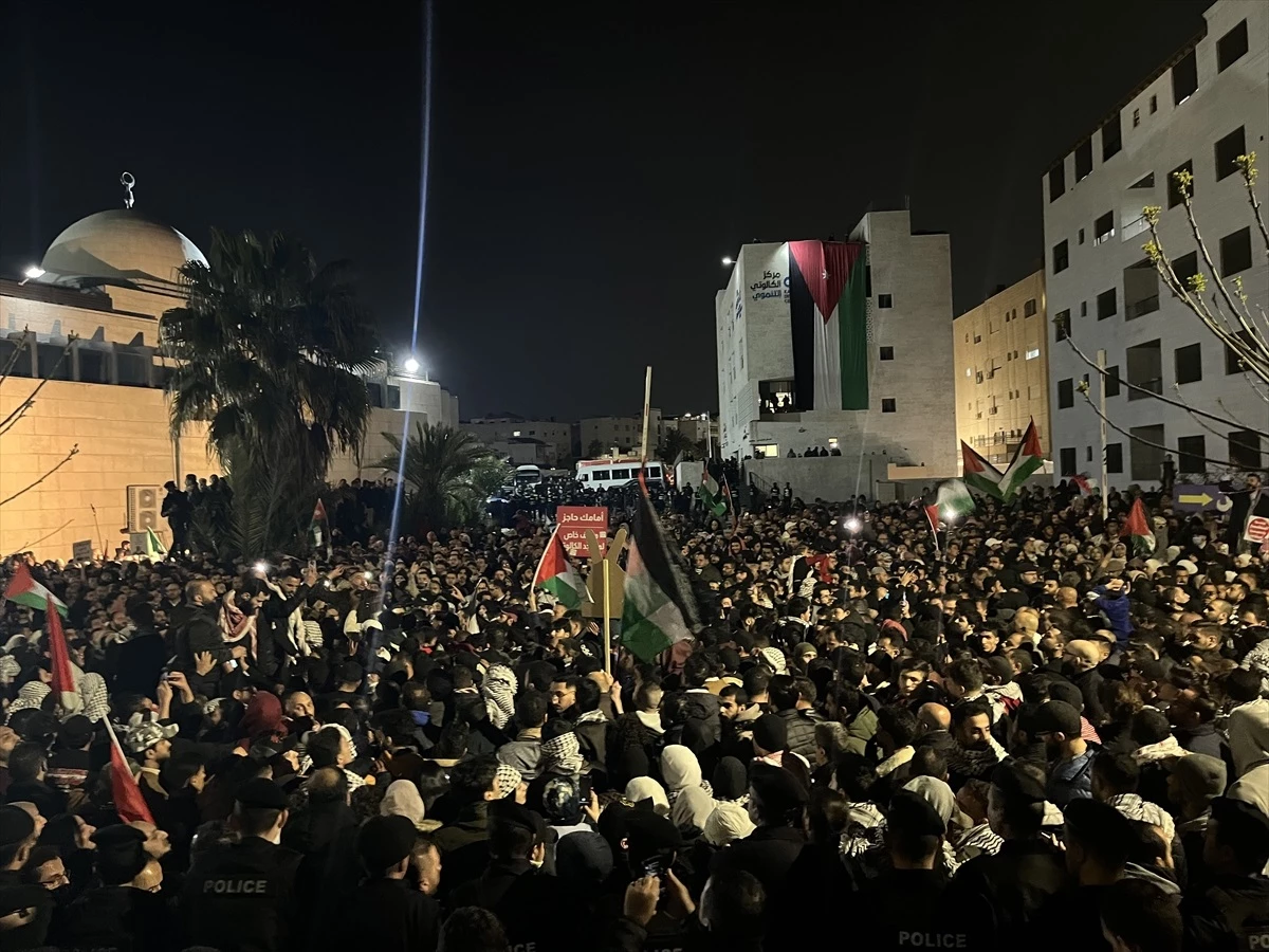 Ürdün\'de İsrail Büyükelçiliği kapanması talebiyle gösteri düzenlendi