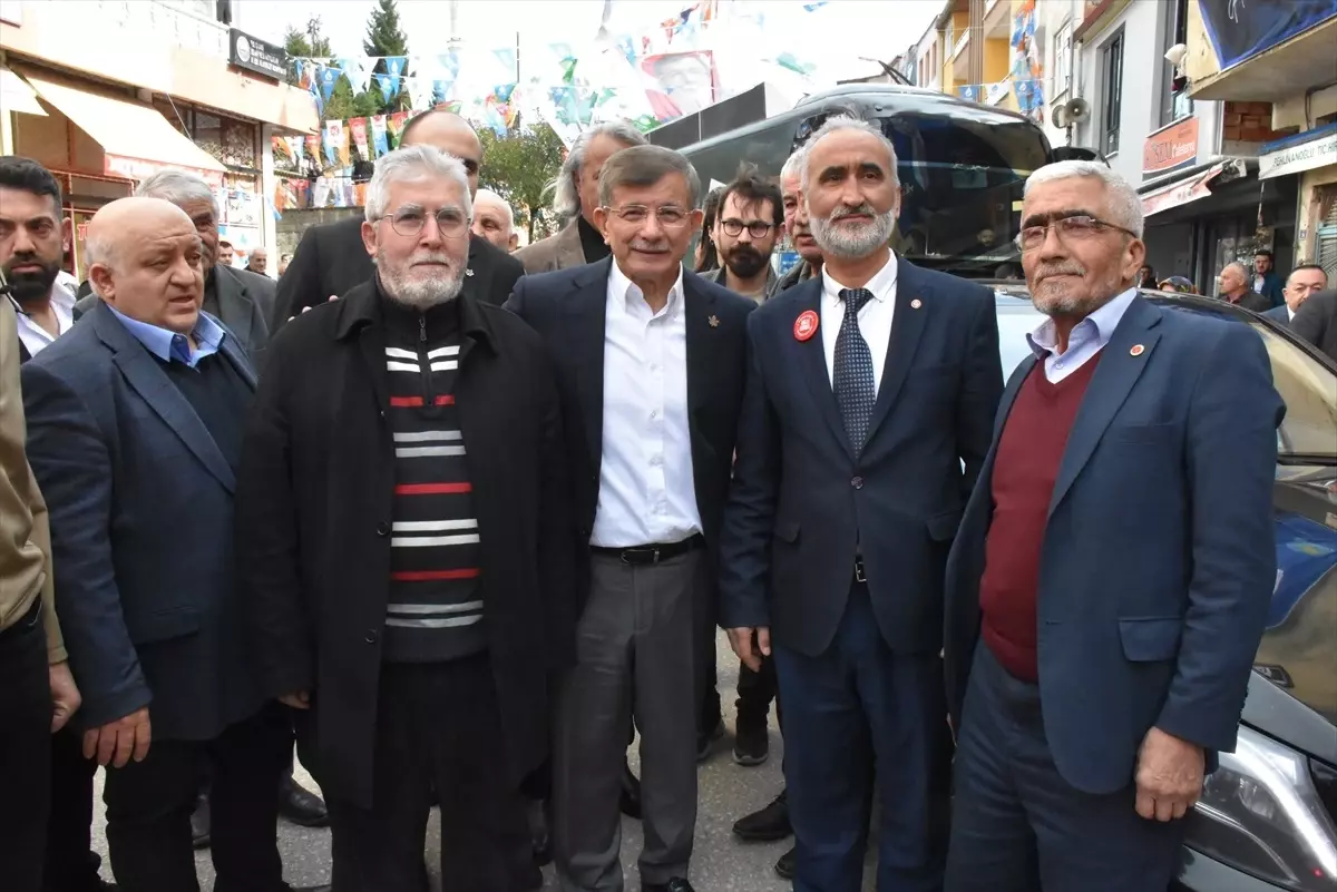 Ahmet Davutoğlu, Ordu\'da seçim çalışmalarını sürdürdü