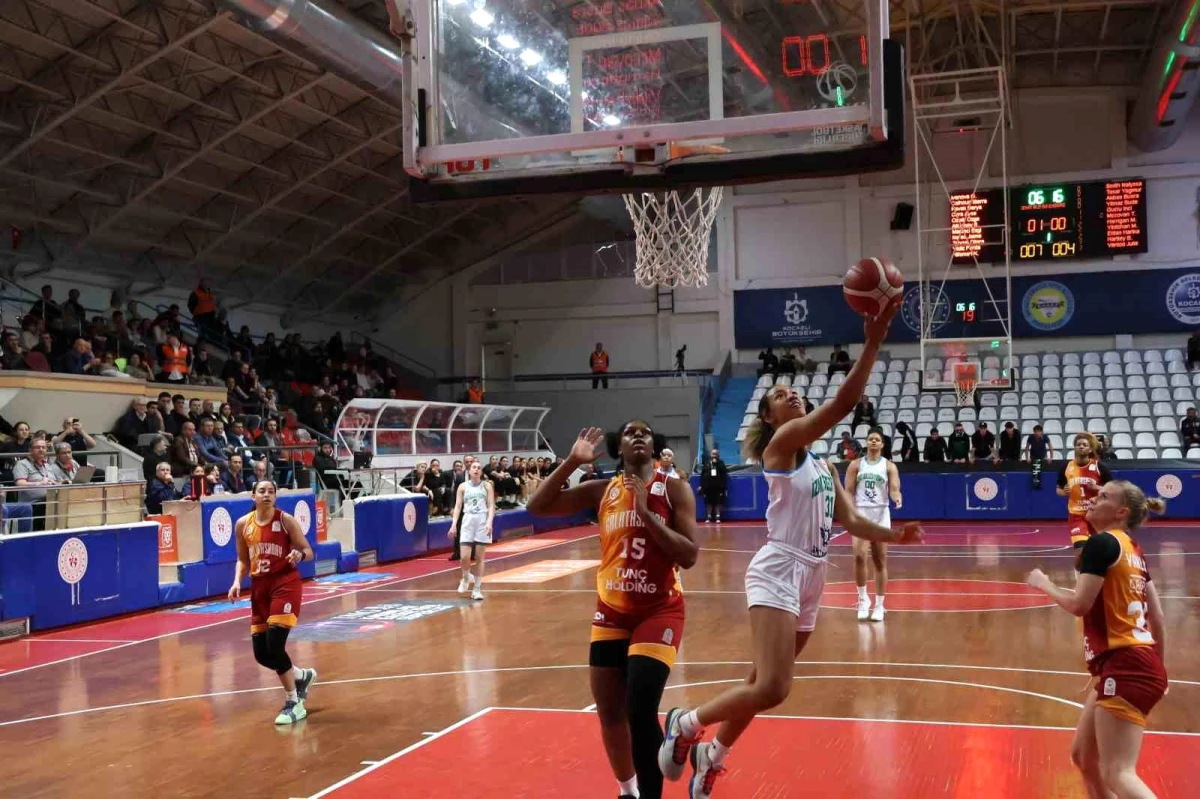 Galatasaray Çağdaş Faktoring Kadınlar Basketbol Süper Ligi\'nde yarı finale yükseldi