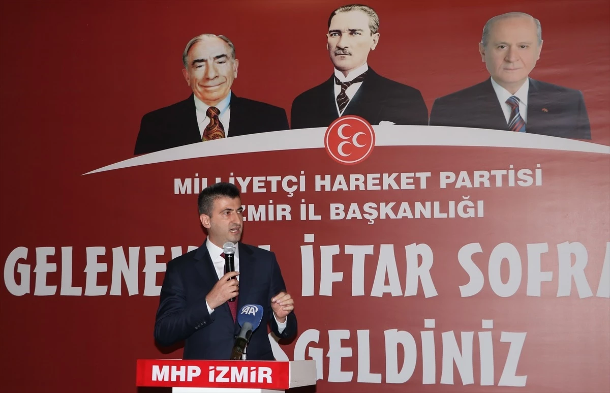 MHP İzmir Teşkilatı İftar Yemeğinde Buluştu