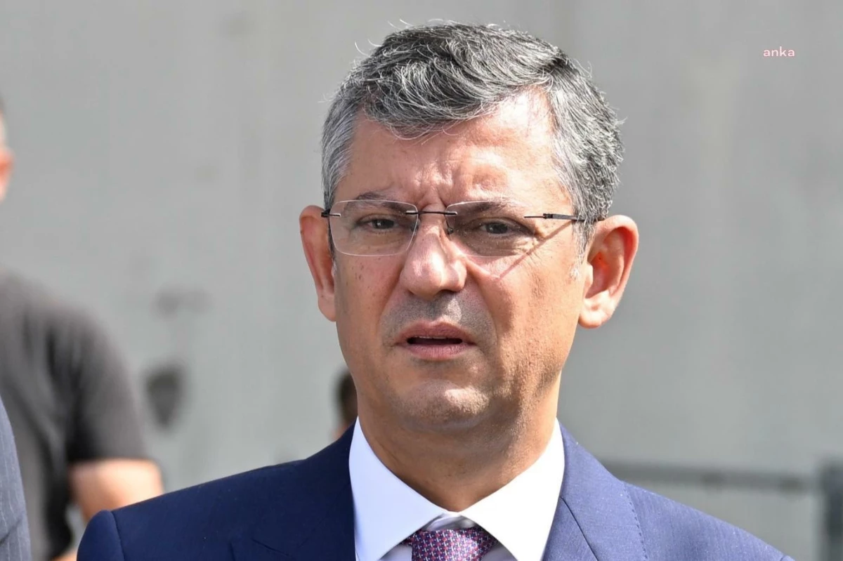 CHP Genel Başkanı Özgür Özel, Trabzon\'daki göçükte yaşamını yitiren işçiler için başsağlığı mesajı yayınladı