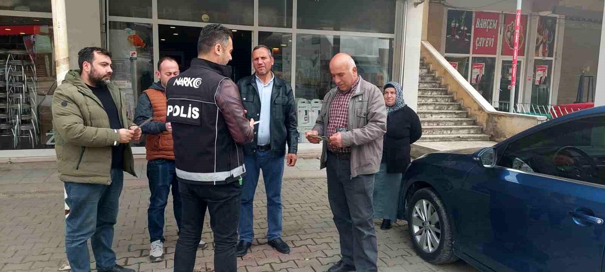 Samsun\'da bin 132 vatandaşa uyuşturucuyla mücadele bilgilendirmesi yapıldı