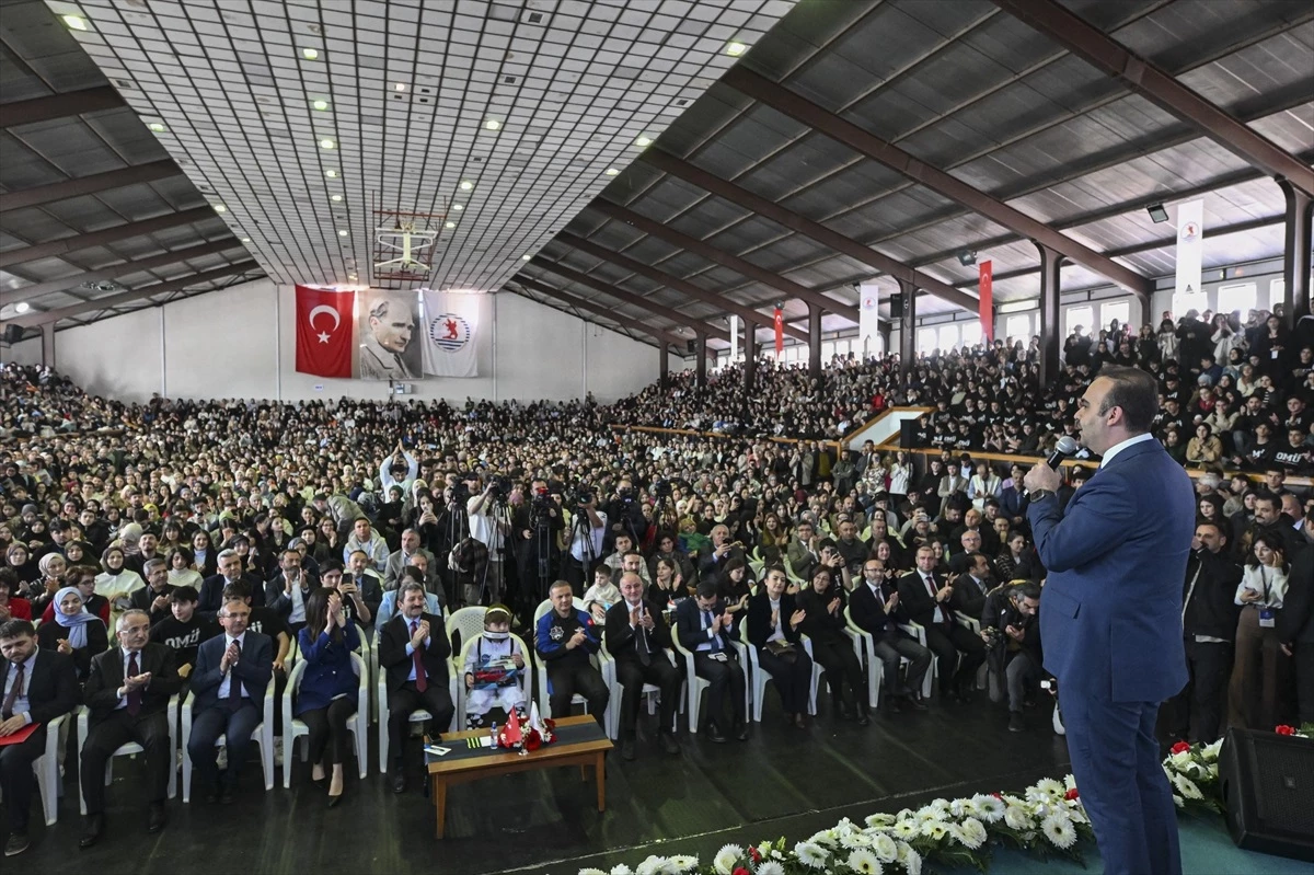 Sanayi ve Teknoloji Bakanı: Türkiye, kendi uydularını kendi teknolojisiyle uzaya çıkartmanın yollarını arıyor
