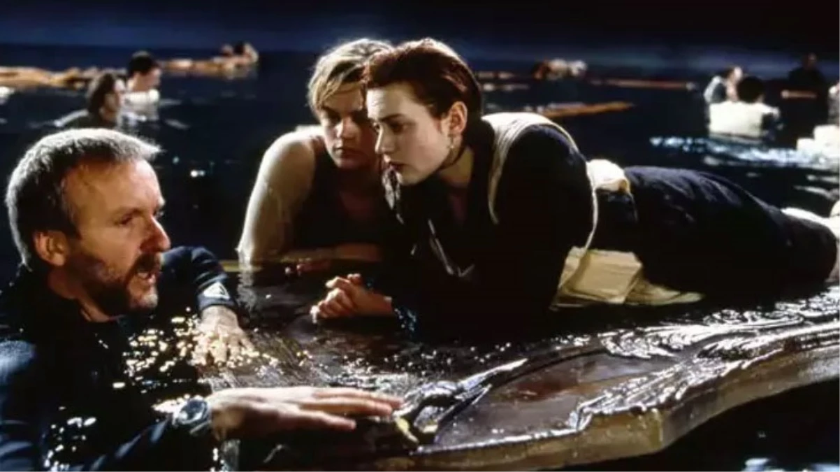 Titanic filmindeki ikonik kapı 718 bin dolara satıldı