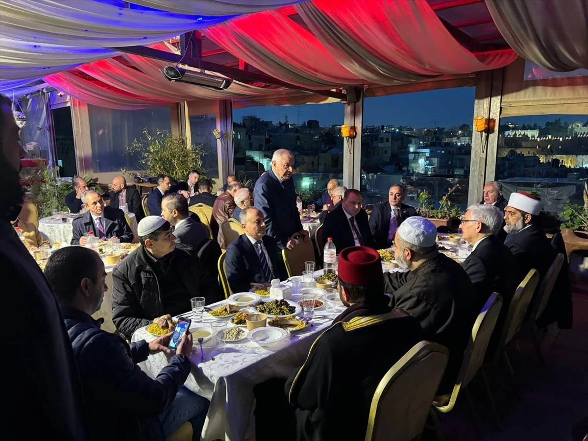Türkiye\'nin Kudüs Başkonsolosluğu, Mescid-i Aksa\'da iftar verdi
