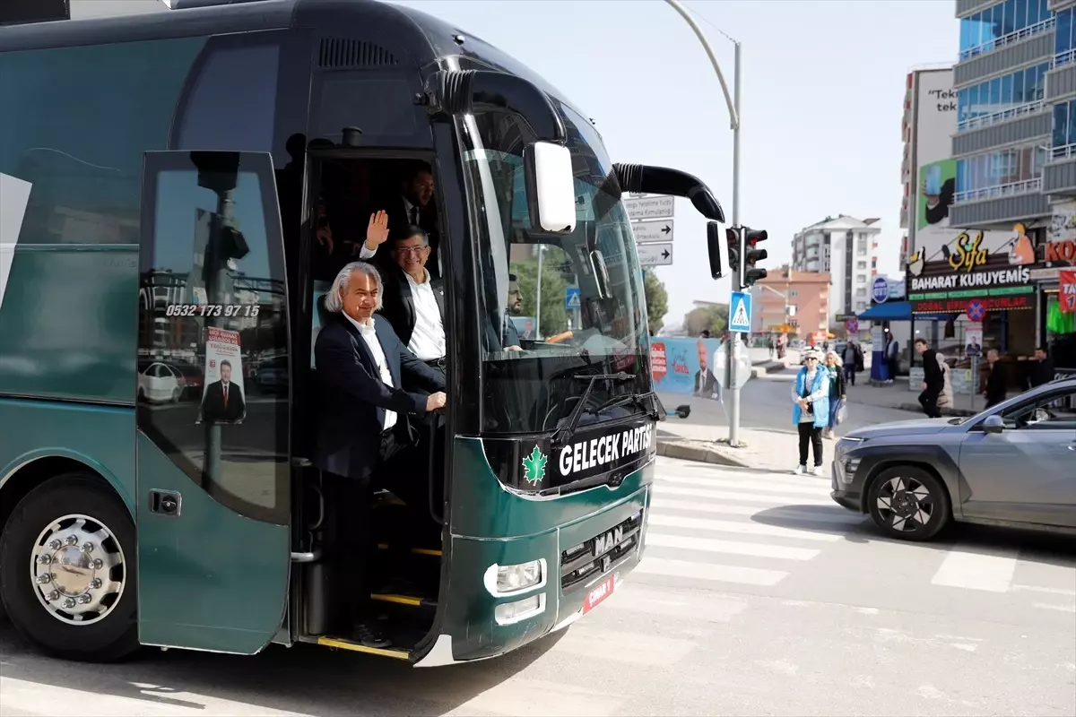 Ahmet Davutoğlu Samsun\'da seçim çalışmalarını sürdürdü