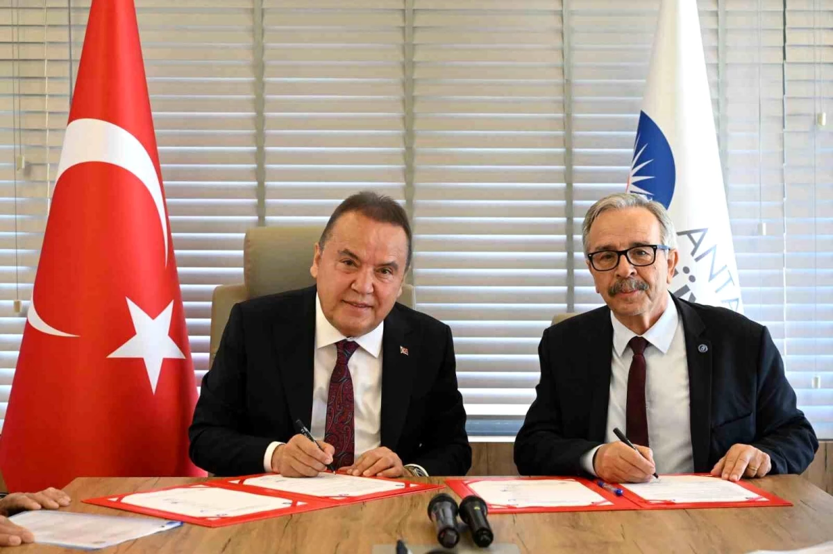 Antalya Büyükşehir Belediyesi ile Meslek Odaları ve Gastronomi Derneği Arasında İş Birliği Protokolü İmzalandı