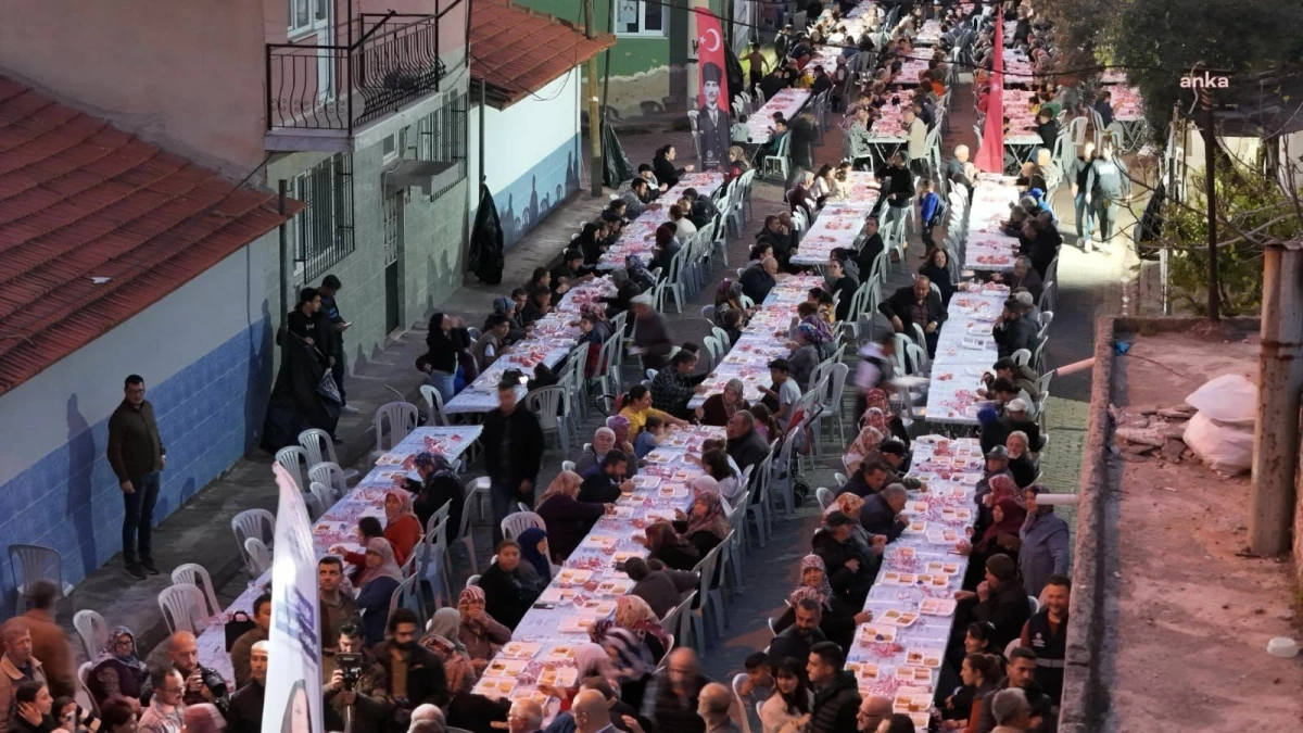 Aydın Büyükşehir Belediye Başkanı Özlem Çerçioğlu, iftar programlarında vatandaşlarla buluştu