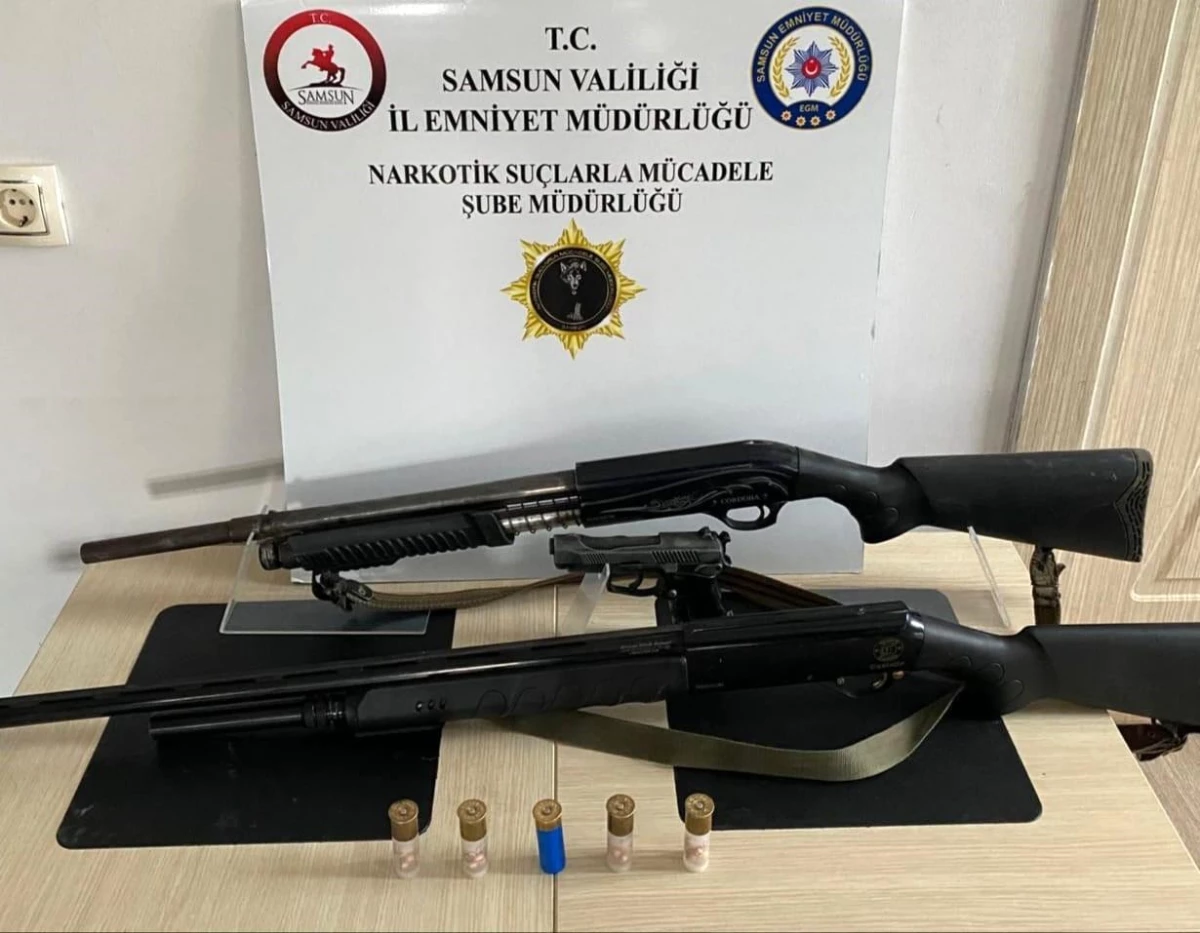 Samsun Bafra Narkotik Büro Amirliği\'nden silah operasyonu: 3 gözaltı