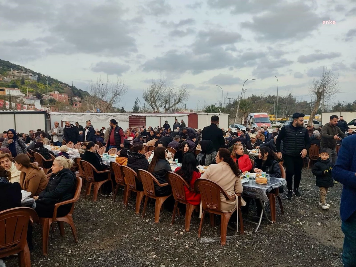 Ceyhan Belediyesi İslahiye\'de İftar Sofrası Kurdu