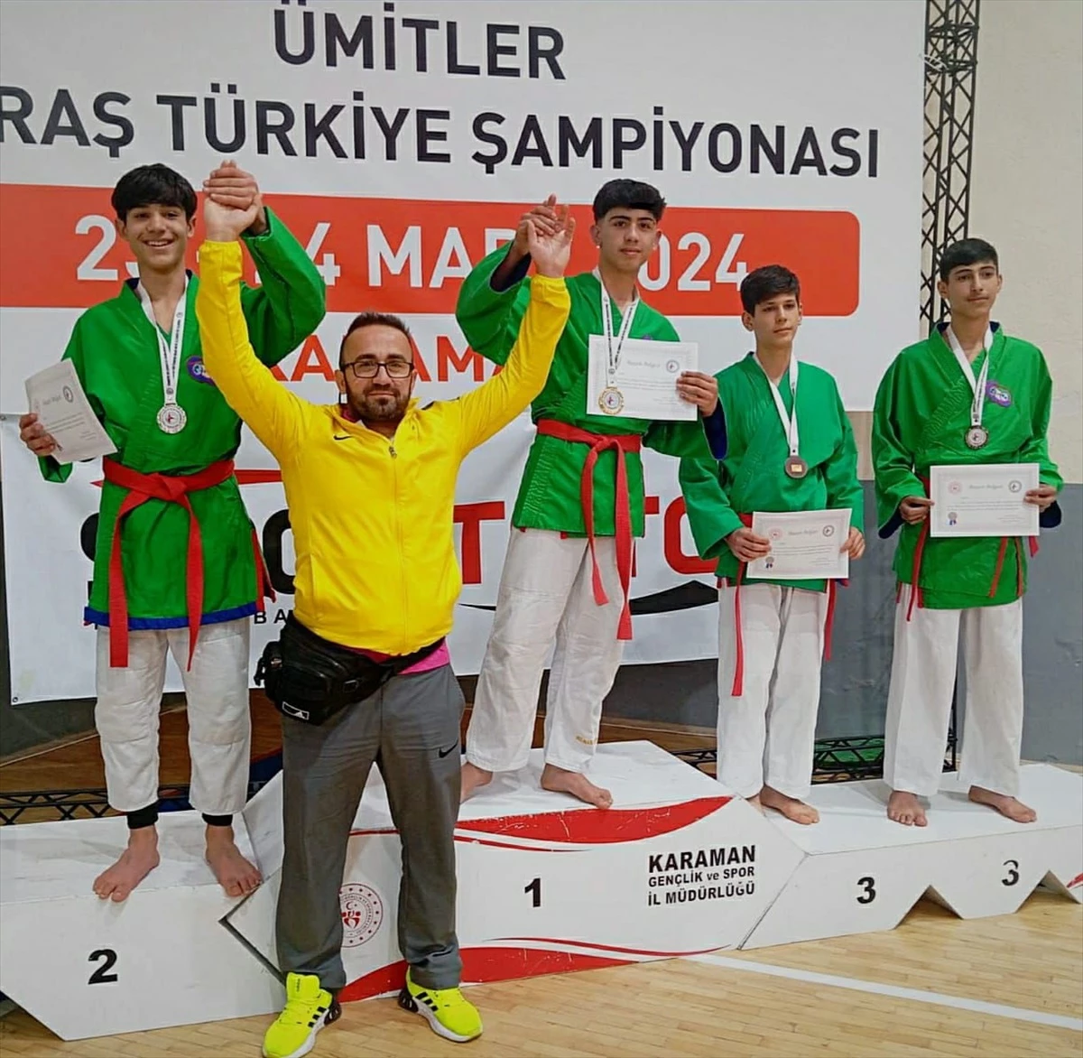 Diyarbakır Büyükşehir Belediyesi Sporcuları Ümitler Kuraş Türkiye Şampiyonasında Başarı Elde Etti