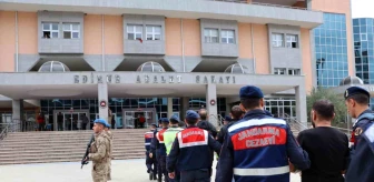 Edirne'de terörle mücadele kapsamında 13 şüpheli yakalandı