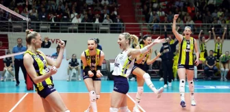 Fenerbahçe Opet, Eczacıbaşı Dynavit'i mağlup ederek lider tamamladı