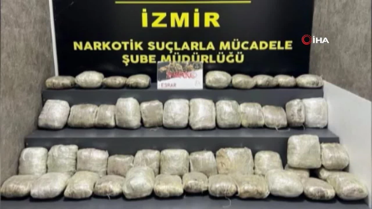 İzmir\'de 26 kilogramın üzerinde esrar ele geçirildi