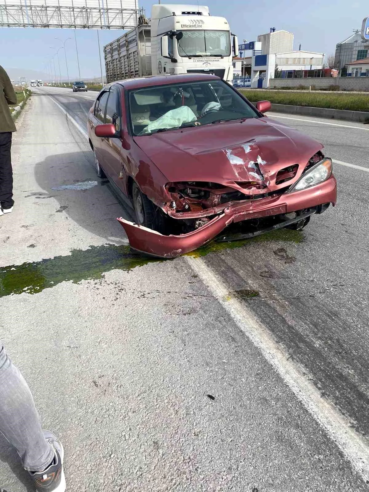 Konya Karapınar\'da Trafik Kazası: 5 Yaralı