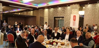 Adana'da Koruyucu Aileler ve Çocukları İftar Yemeğinde Buluştu