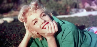 Marilyn Monroe ve Hugh Hefner'in yakınındaki mezar açık artırmayla satışa çıkıyor
