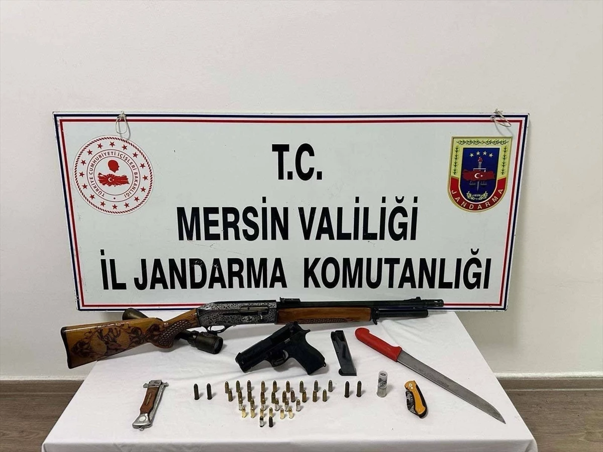 Mersin\'de silah kaçakçılığı iddiasıyla 4 şüpheli gözaltına alındı