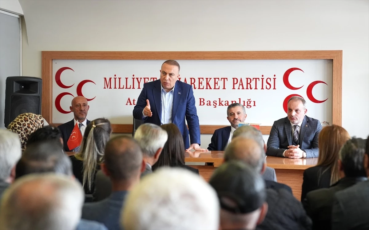 MHP Genel Başkan Yardımcısı İzzet Ulvi Yönter: Cumhuriyet Halk Partisi\'nin genel başkanı kim?