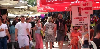 Manavgat'ta turist akını Perşembe Pazarı esnafını sevindirdi